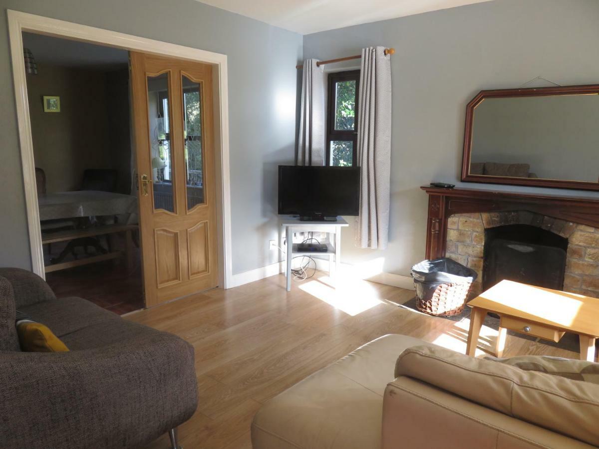 Bunkhouse - Letterfrack Farm Villa Bagian luar foto