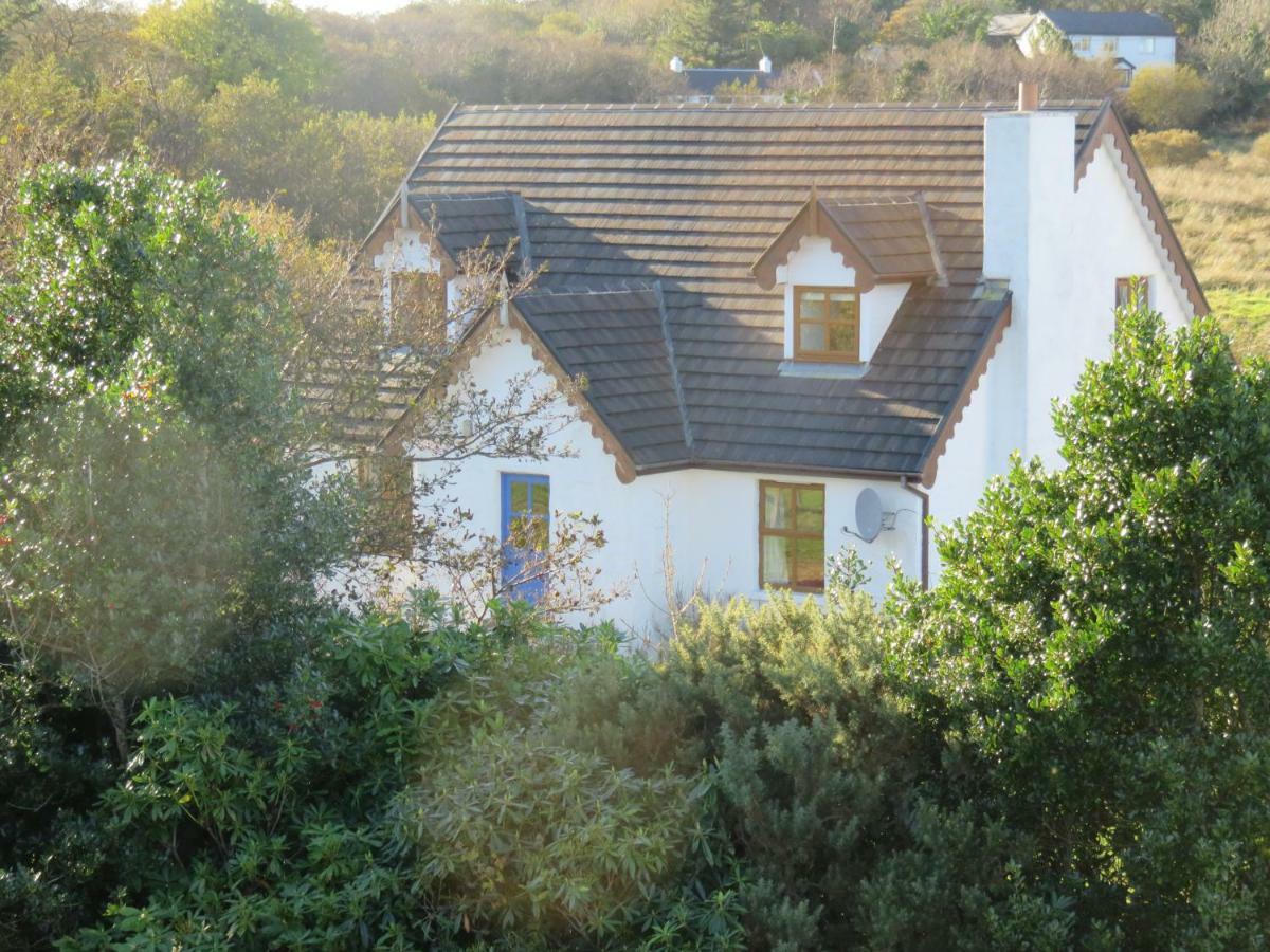 Bunkhouse - Letterfrack Farm Villa Bagian luar foto
